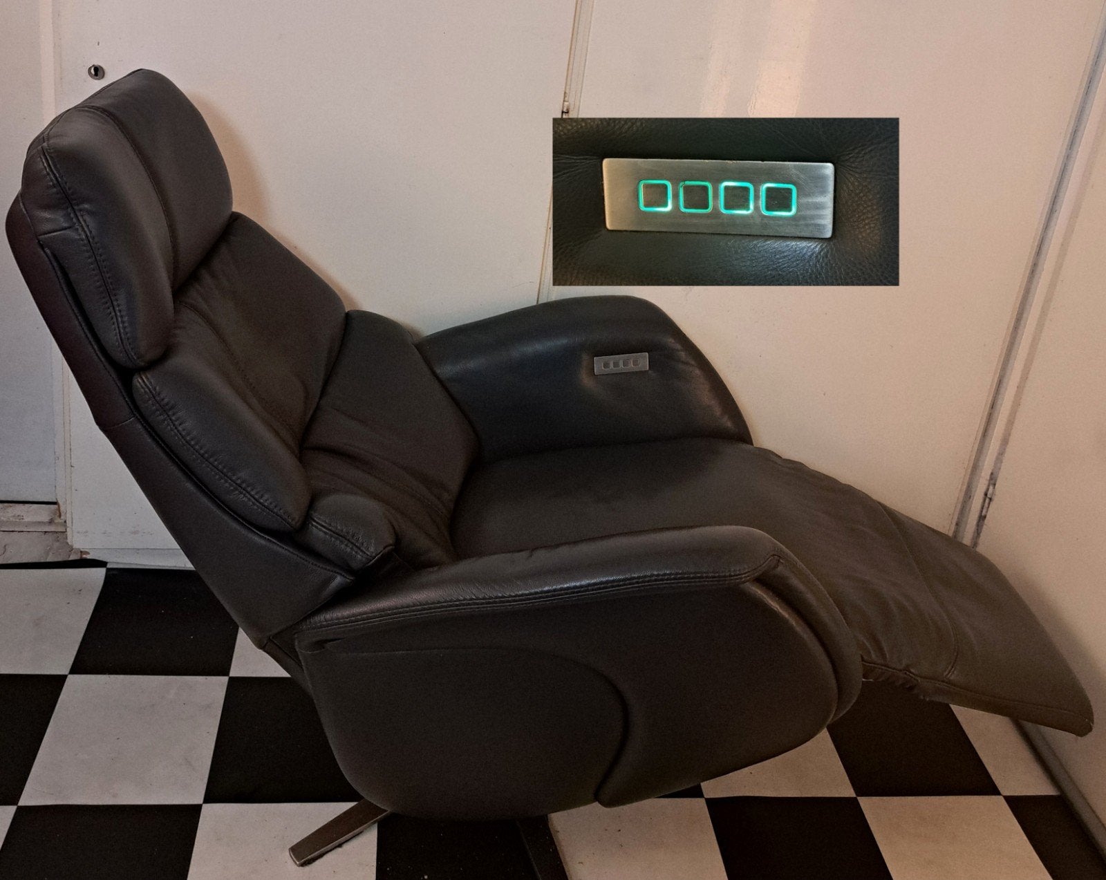 De Toekomst Twice Pro 038N relaxfauteuil
op accu Leer Drie, Ophalen, Zo goed als nieuw, Leer, 50 tot 75 cm