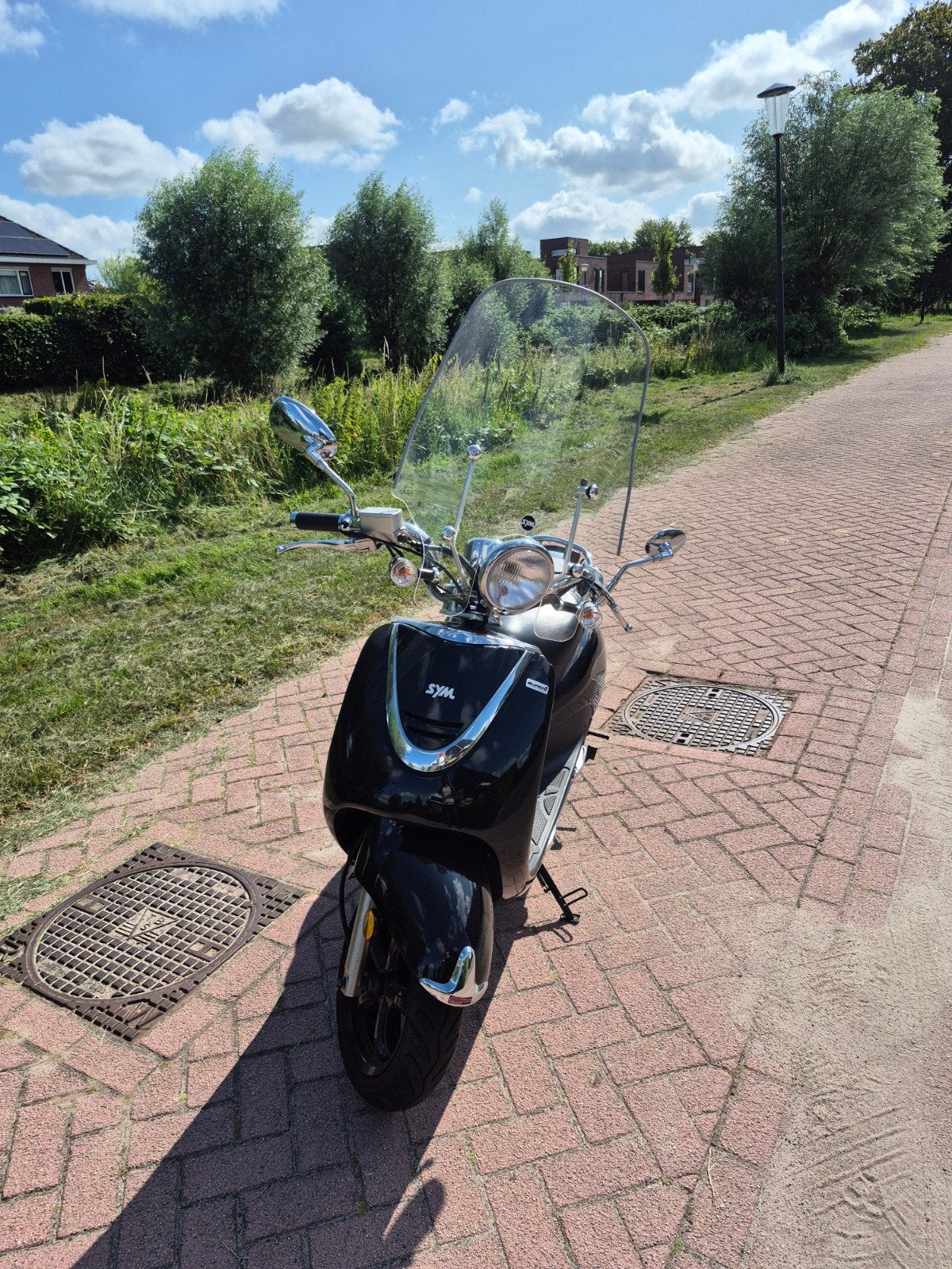 Sym Allo scooter - Zo goed als nieuw!, Fietsen en Brommers, Scooters | SYM, Zo goed als nieuw, Allo, Maximaal 25 km/u, Benzine