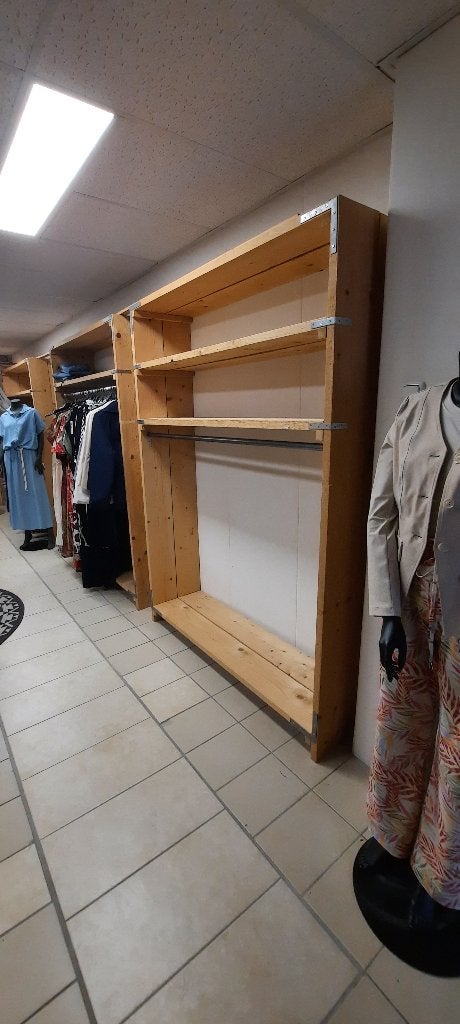 kleding winkel inventaris kasten toonbank steigerhout, Ophalen