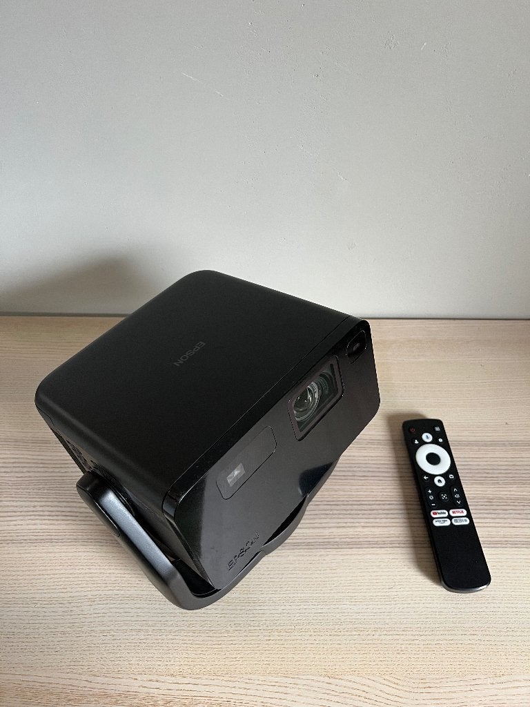 Epson EF-22B Compacte Smart Beamer, Audio, Tv en Foto, Beamers, Ophalen, LED, Epson, Zo goed als nieuw