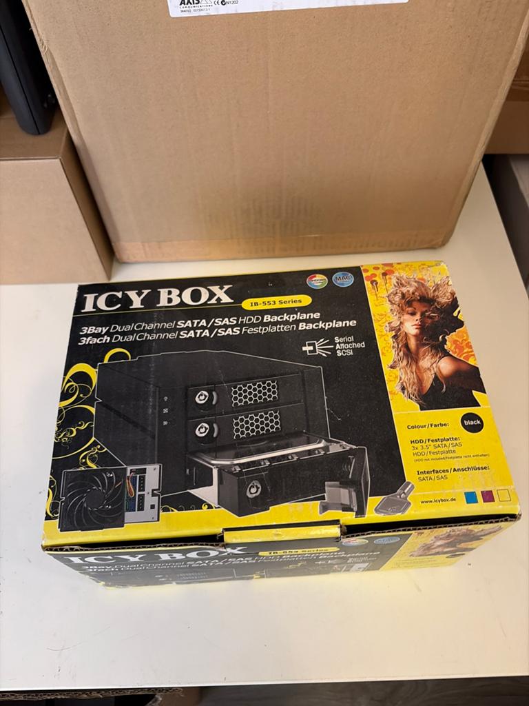 ICY BOX IB-553SK 3-Bay SATA/SAS HDD Backplane, Intern, Nieuw, Ophalen of Verzenden, Desktop