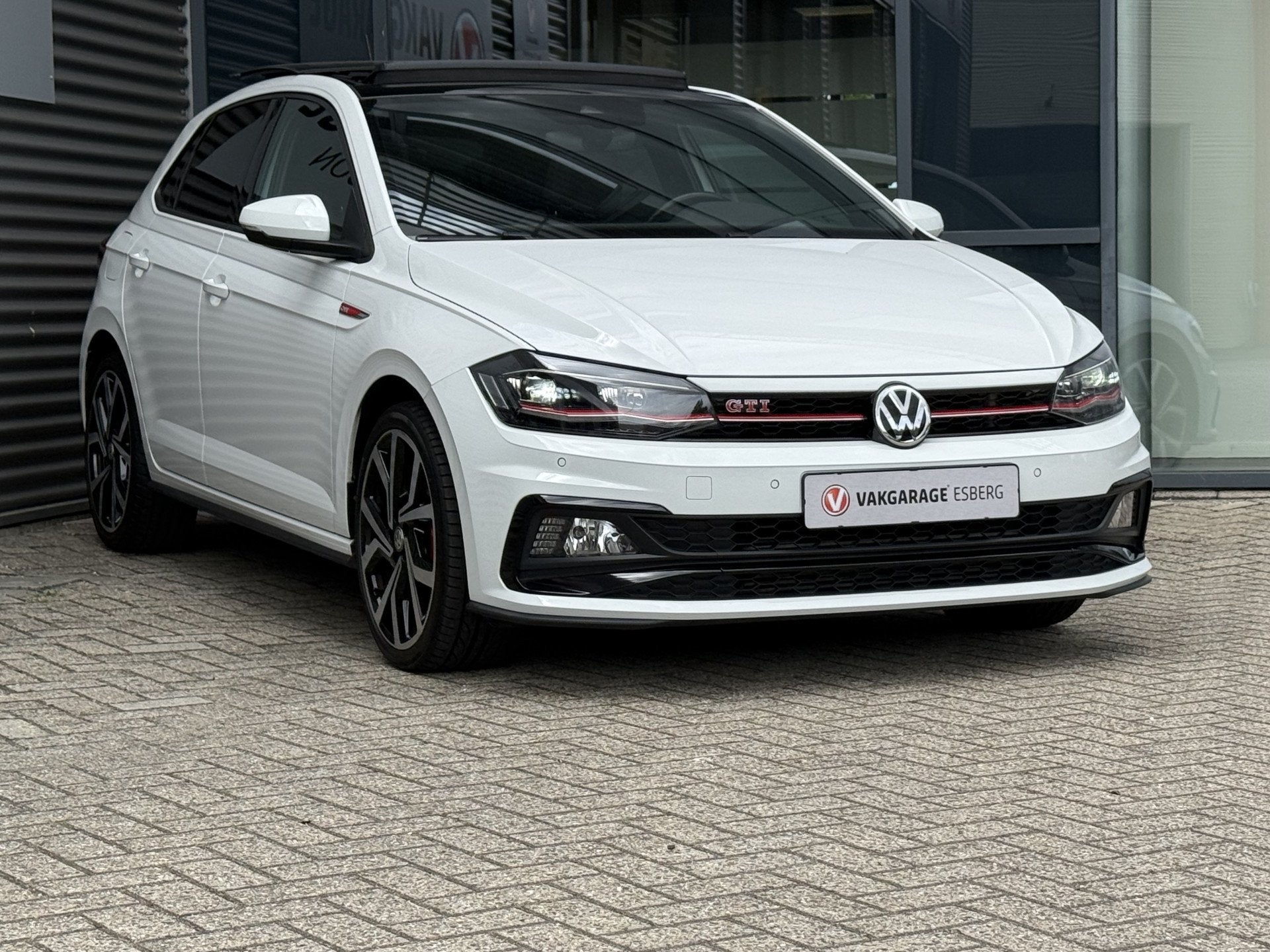 Volkswagen Polo 2.0 TSI GTI BRESCIA, PANO, DSG, Gebruikt, Zwart, 4 cilinders, 1984 cc