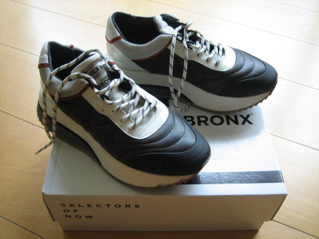 Mooie sportieve zwart-wit leren sneakers BRONX 39 Snazzeys, Kleding | Dames, Schoenen, Bronx, Verzenden, Zwart, Nieuw