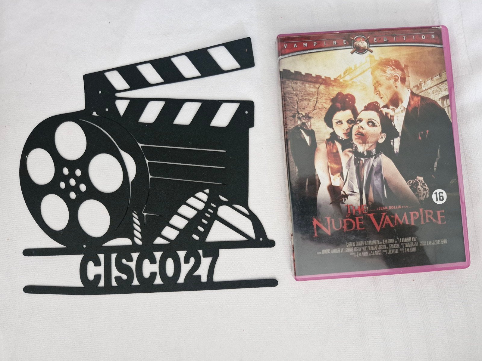 The Nude Vampire, Vanaf 16 jaar, Ophalen of Verzenden, Zo goed als nieuw, Vampiers of Zombies