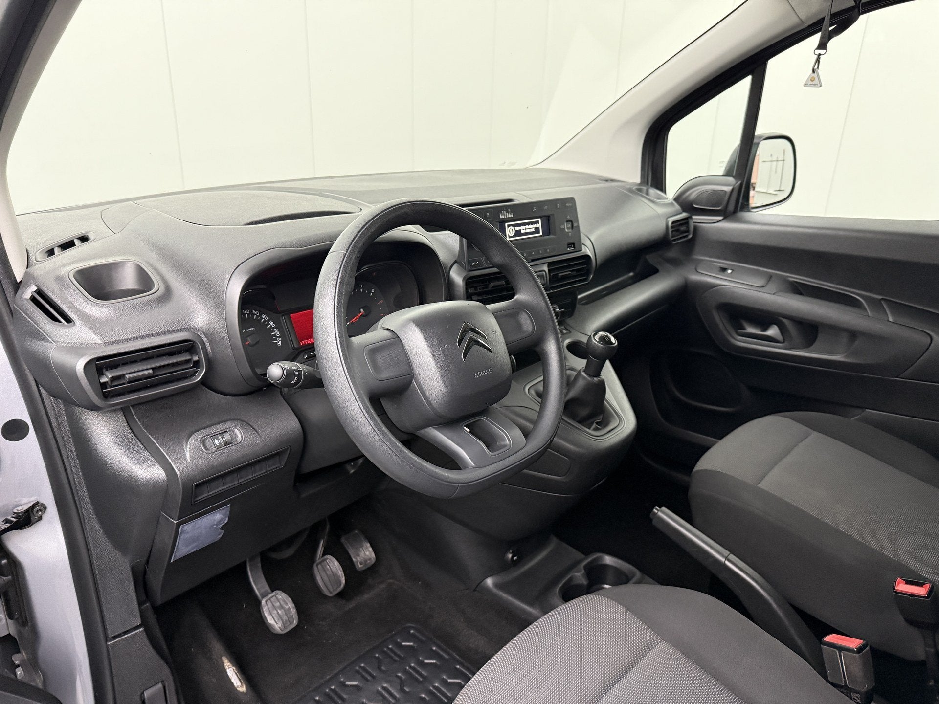 Citroën Berlingo 1.5BlueHDI Control | Airco | Betimmering |, Voorwielaandrijving, Stof, Gebruikt, 4 cilinders