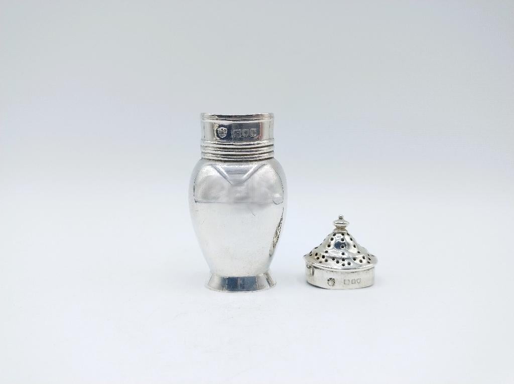 Zilveren strooibus, W.M.J.S. Barnard, Londen, 1908, Antiek en Kunst, Verzenden