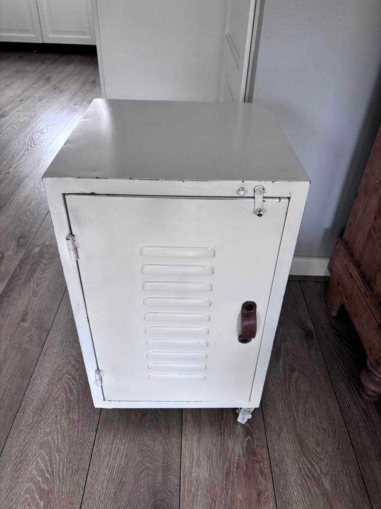New Routz lockerkastje wit Colombus, Huis en Inrichting, Kasten | Lockerkasten, Ophalen, Zo goed als nieuw