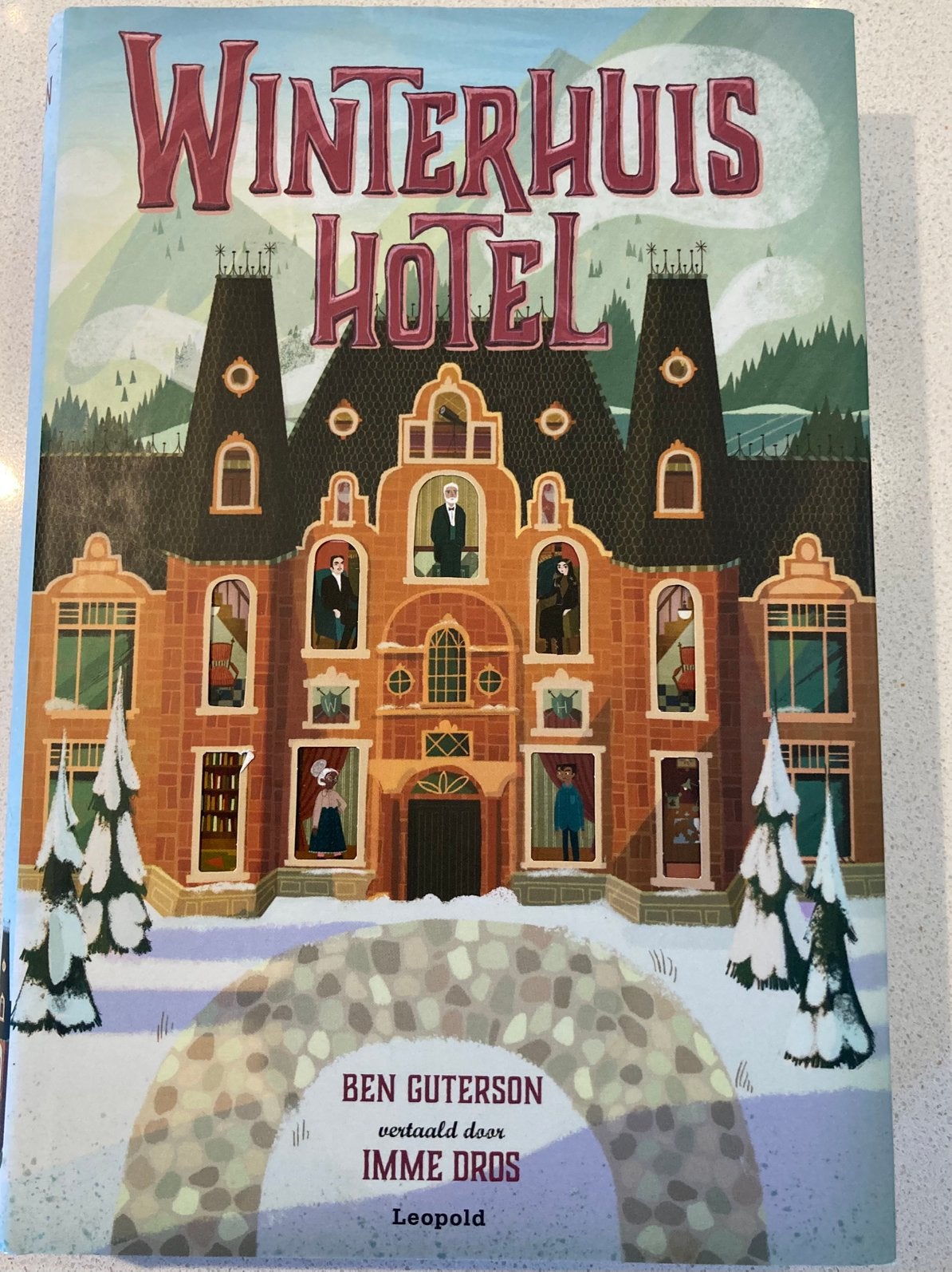 Winterhuis Hotel, Boeken, Ophalen of Verzenden, Zo goed als nieuw, Fictie