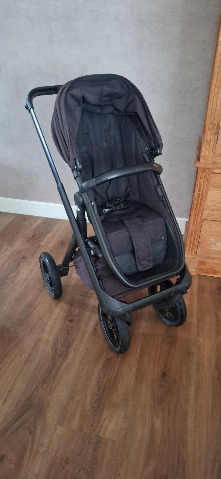 dubatti kinderwagen compleet, Ophalen, Gebruikt