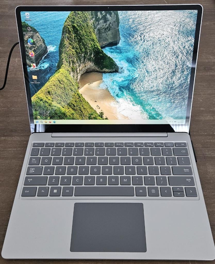 Microsoft Surface Laptop Go 3 vrijwel nieuw met garantie, Computers en Software, Windows Laptops, Ophalen, 256 GB, Qwerty, 8 GB