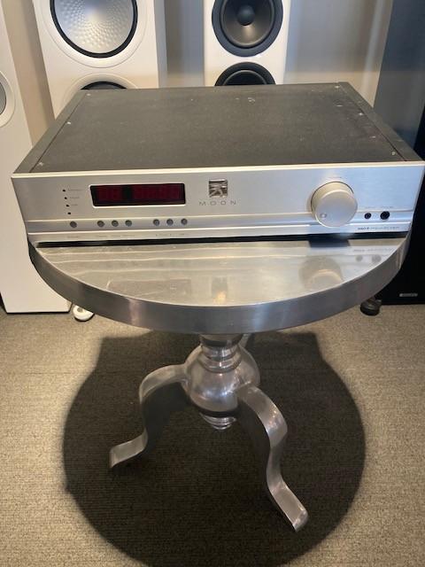 MOON 350p Preamplifier Voorversterker Zilver, Overige merken, Gebruikt, Ophalen of Verzenden, Minder dan 60 watt