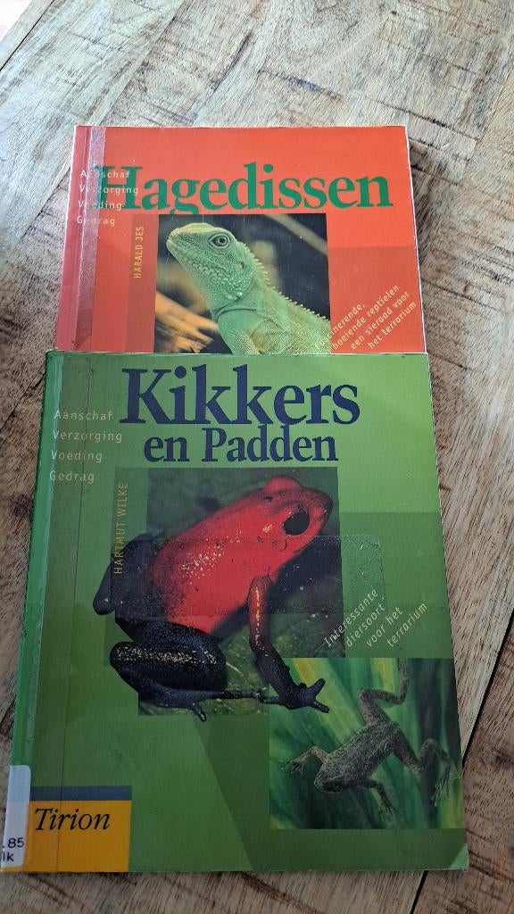 Kikkers en Padden + Hagedissen - Tirion Boekjes, Boeken, Ophalen of Verzenden, Gelezen, Reptielen of Amfibieën