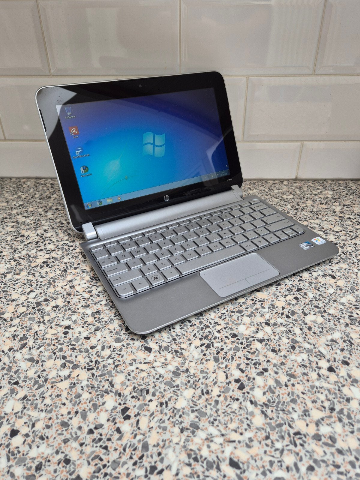 HP Mini 210 Blauw laptop met oplader, Computers en Software, Windows Laptops, Gebruikt, HDD, Minder dan 4 GB, Qwerty