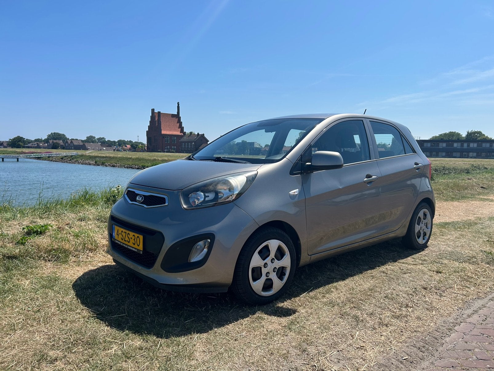 Kia Picanto 1.0 Cvvt 5-DRS 2014 Grijs, Auto's, Kia, Particulier, Picanto, Benzine, A, Hatchback, Handgeschakeld, Origineel Nederlands