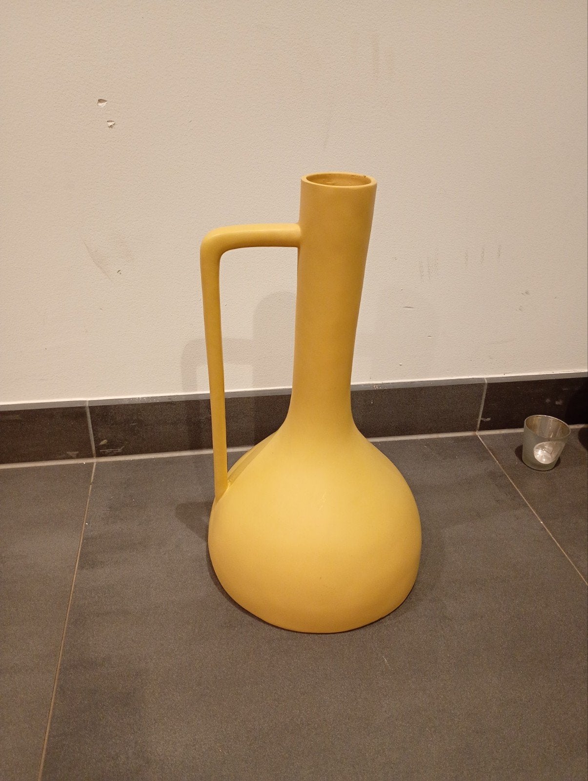 ( Mooie ) Gele decoratieve vaas met handvat, 46 cm hoog, Ophalen of Verzenden