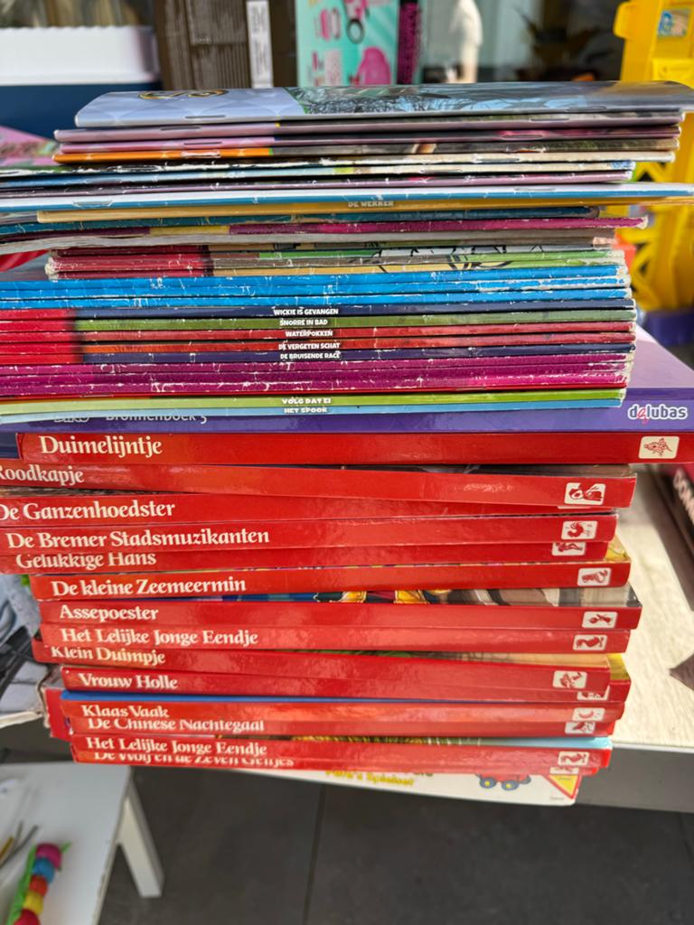 Grote collectie kinderboeken en sprookjes, Boeken, Ophalen of Verzenden, Gelezen