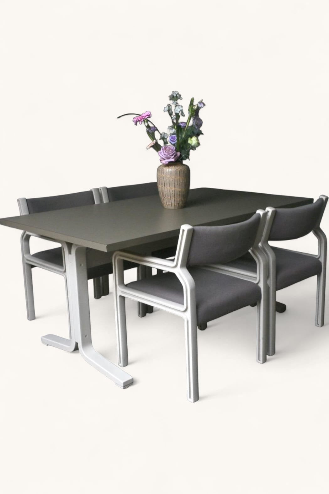 Pastoe eetkamerset eettafel met 4 stoelen Pierre Mennen, Ophalen, Pastoe, Post-Modern design, Zo goed als nieuw