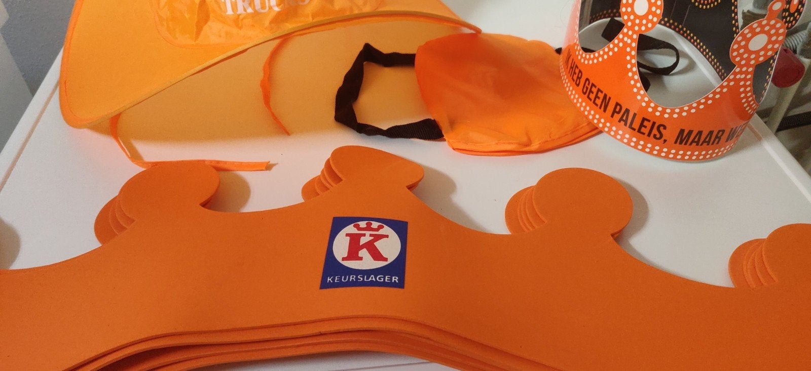 Diverse Oranje artikelen met reclame yekst, Ophalen, Oranje of Koningsdag