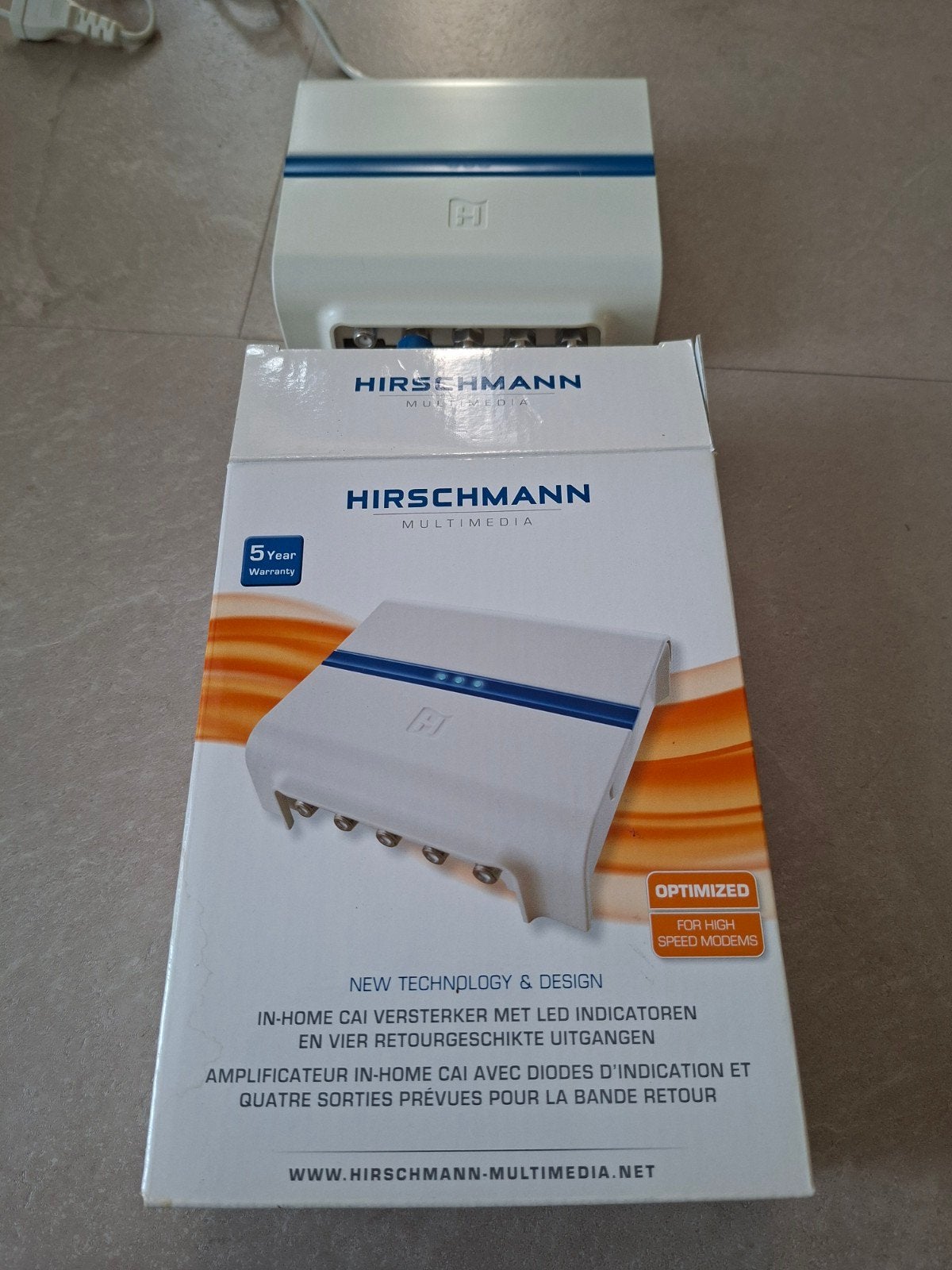 Hirschmann Multimedia HMV 41 CATV Versterker met accessoires, Ophalen, Zo goed als nieuw, Minder dan 2 meter, Tv-kabel