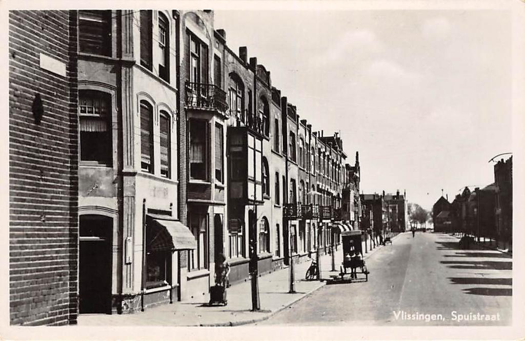 Vlissingen, Spuistraat Kar met melkbussen, Ophalen of Verzenden, 1940 tot 1960, Ongelopen, Zeeland