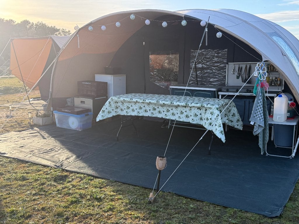 Last minute (augustus) tenten te huur op Vlieland, Caravans en Kamperen, Ophalen of Verzenden, Gebruikt, Tot en met 4