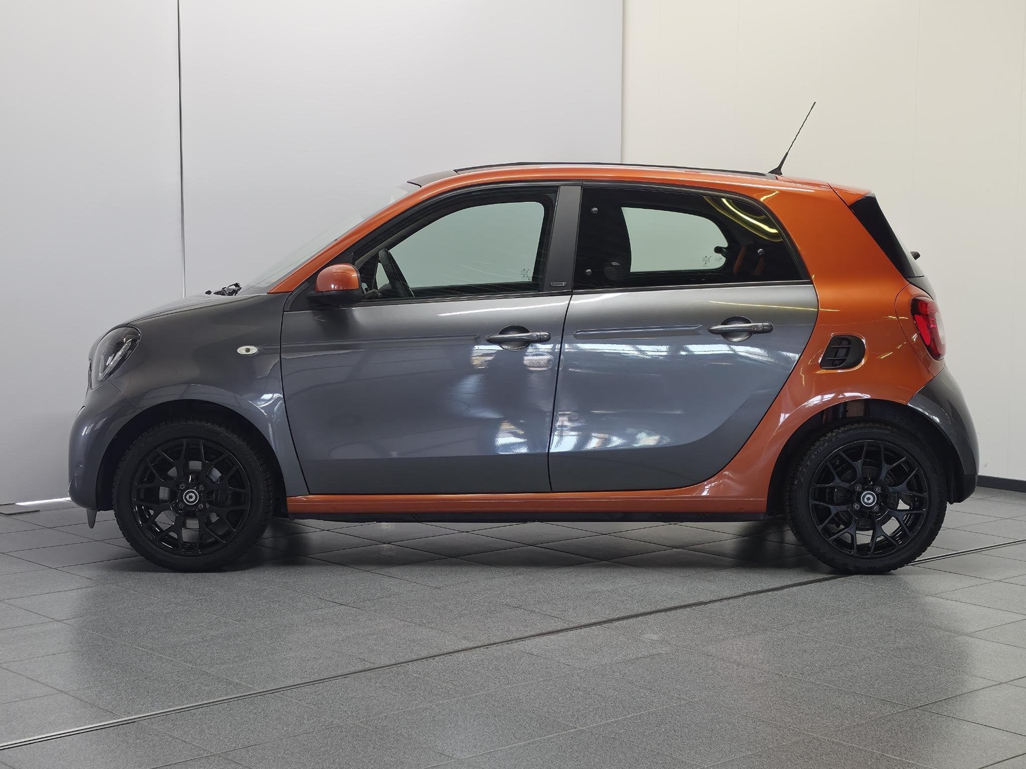 smart forfour 1.0 Passion Schuifdak, Airco, Achteruitrijcame, Auto's, Gebruikt, 4 stoelen, Origineel Nederlands, Handgeschakeld
