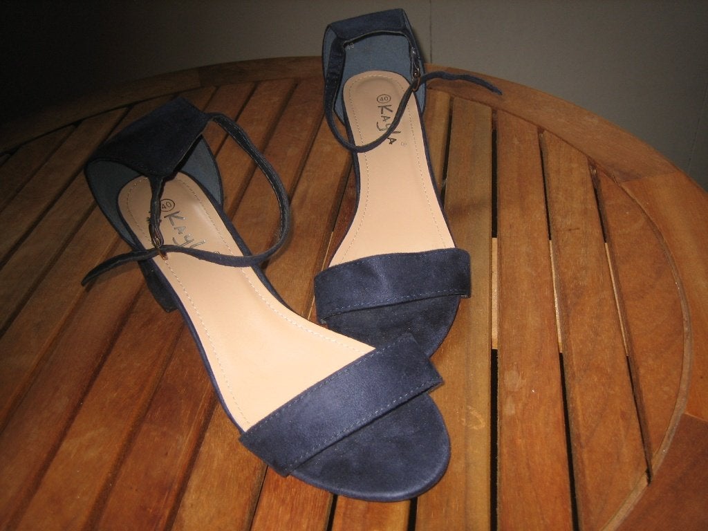 dames schoenen, Blauw, Ophalen of Verzenden, Zo goed als nieuw, Schoenen met hoge hakken