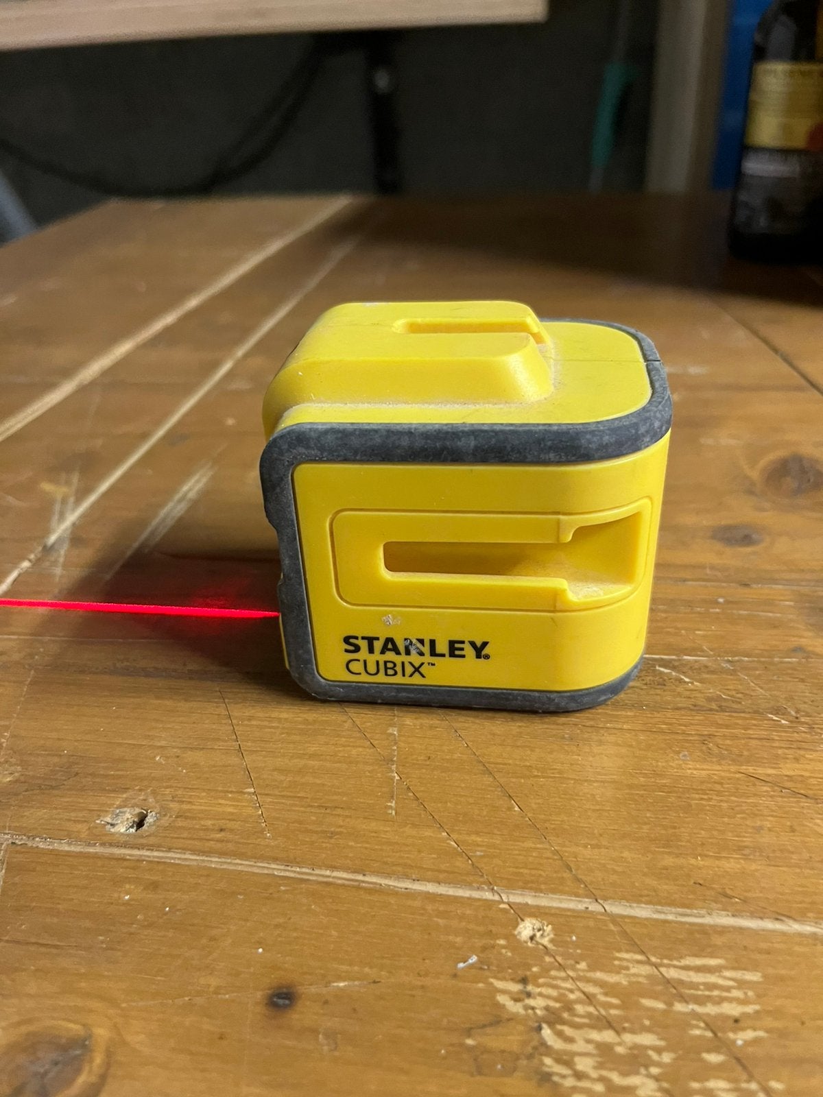Kruislijn laser stanley cubix, Doe-het-zelf en Verbouw, Ophalen of Verzenden, Gebruikt