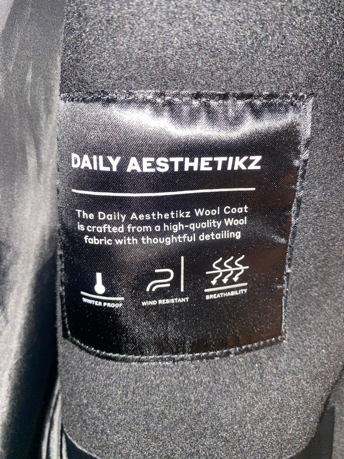 Daily Aesthetikz Wollen Jas - Zwart, Maat M, Kleding | Heren, Ophalen of Verzenden, Zo goed als nieuw, Maat 48/50 (M), Zwart