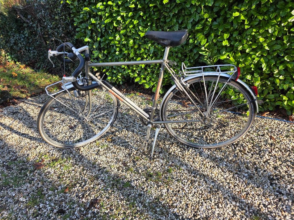 Toerfiets, Fietsen en Brommers, Minder dan 10 versnellingen, 26 inch, Zo goed als nieuw, 65 cm of meer