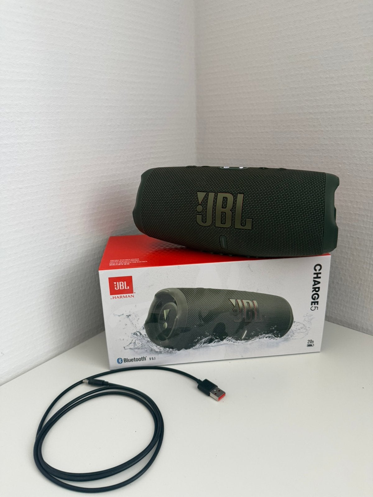 Jbl charge 5, JBL, Overige typen, Ophalen of Verzenden, Zo goed als nieuw