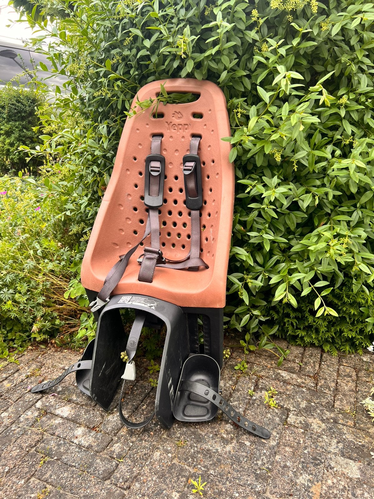 Yepp achterzitje bruin easyfit systeem, Fietsen en Brommers, Fietsaccessoires | Fietsstoeltjes, Achterzitje, Ophalen, 15 t/m 25 kg