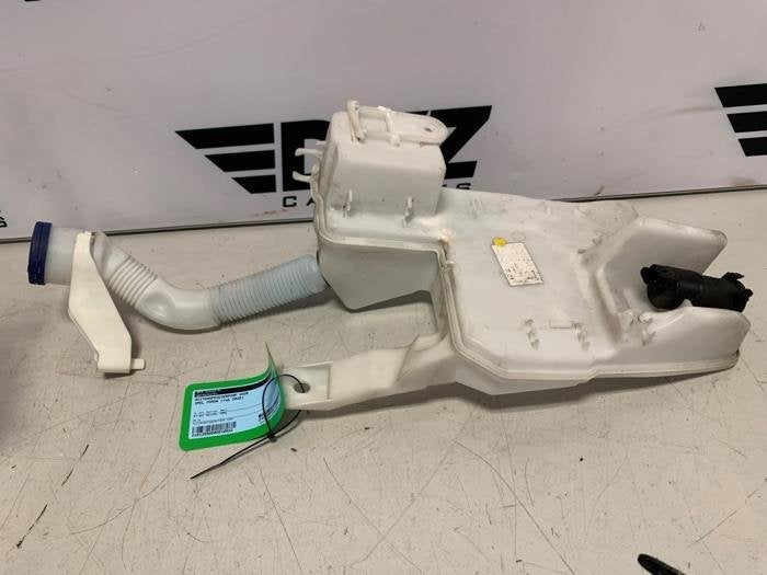 Ruitensproeierpomp voor van een Opel Corsa, Gebruikt, -, -, Opel