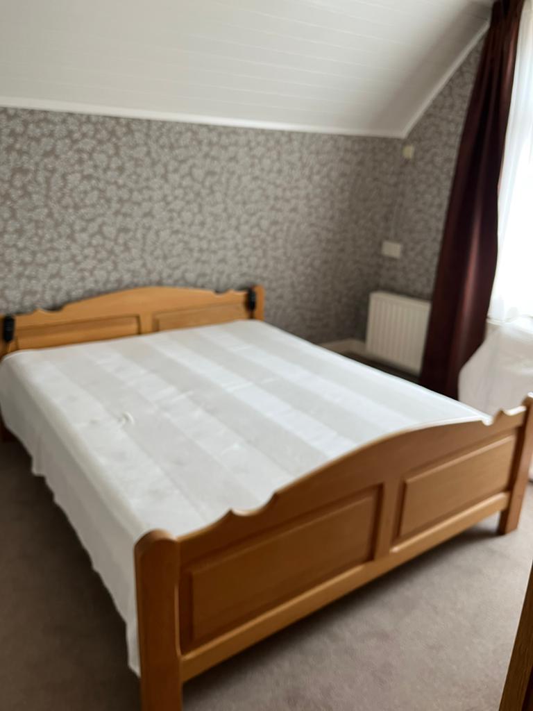 2 persoons blank eiken bed, Ophalen, Bruin, Klassiek, Tweepersoons