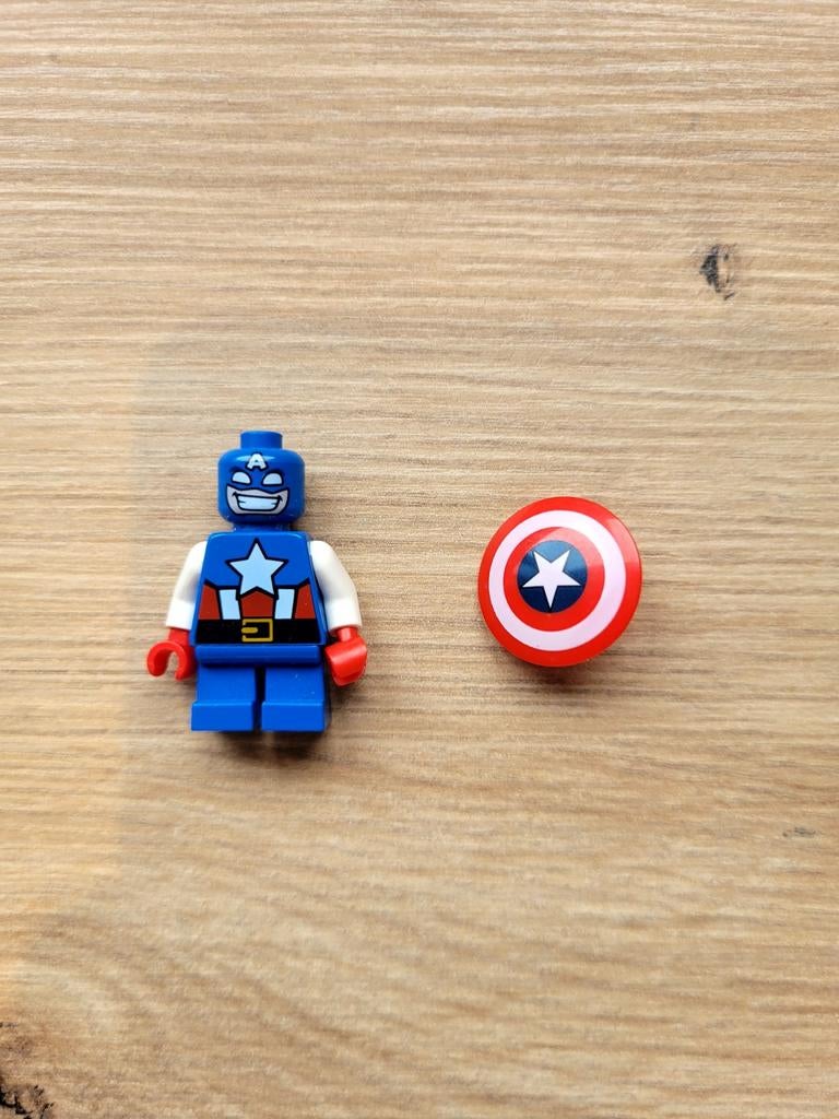 Lego minifiguur captain america, Kinderen en Baby's, Speelgoed | Duplo en Lego, Marvel, Lego, Ophalen of Verzenden, Zo goed als nieuw