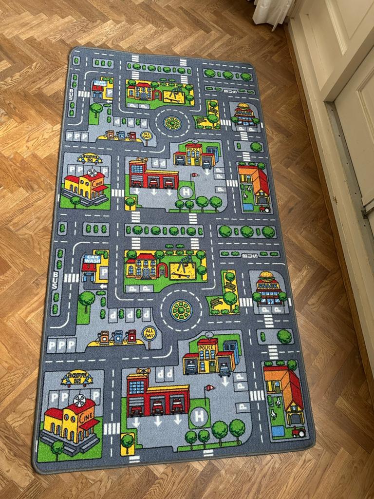 Speelkleed met wegenpatroon - Stad en verkeer, Ophalen, Zo goed als nieuw