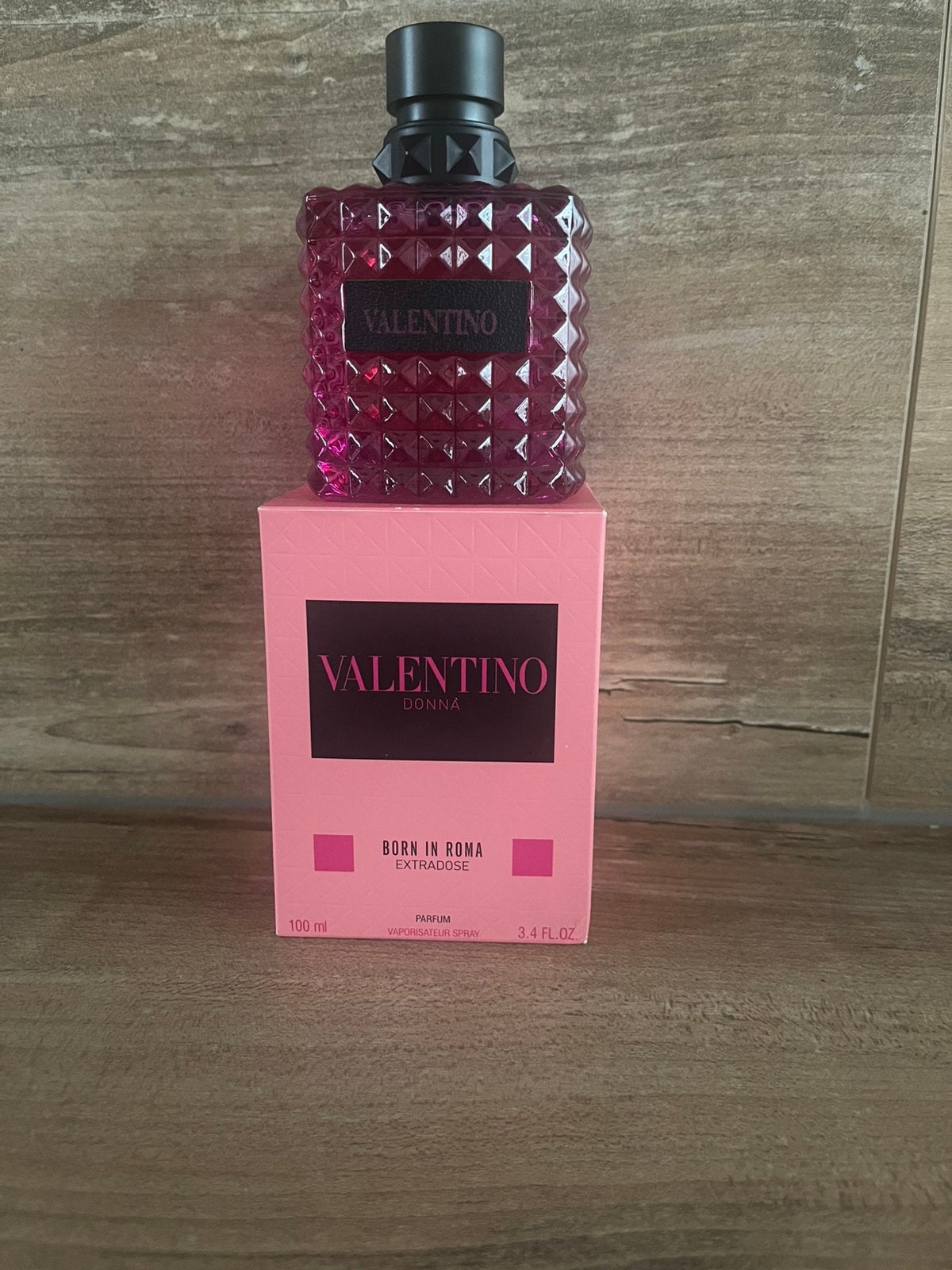 Valentino Born in Roma *Extradose* 100 ml edp, Ophalen of Verzenden, Nieuw