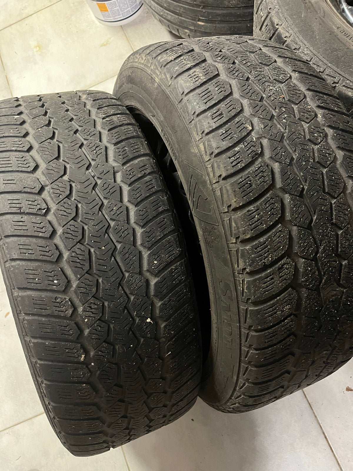 4 Stalen velgen met winterbanden voor Mercedes B-klasse, Auto-onderdelen, Banden en Velgen, Gebruikt, 16 inch, Banden en Velgen