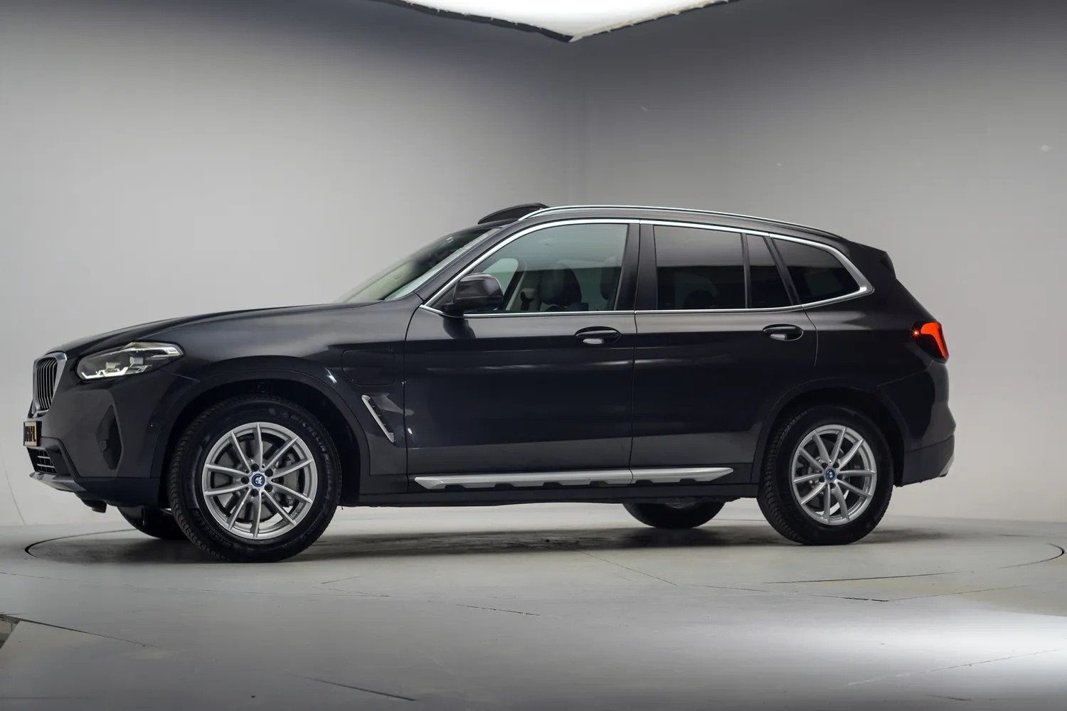 BMW X3 xDrive 30e Business Edition Facelift Aut. [ Panoramad, 1998 cc, Gebruikt, 2000 kg, Vierwielaandrijving