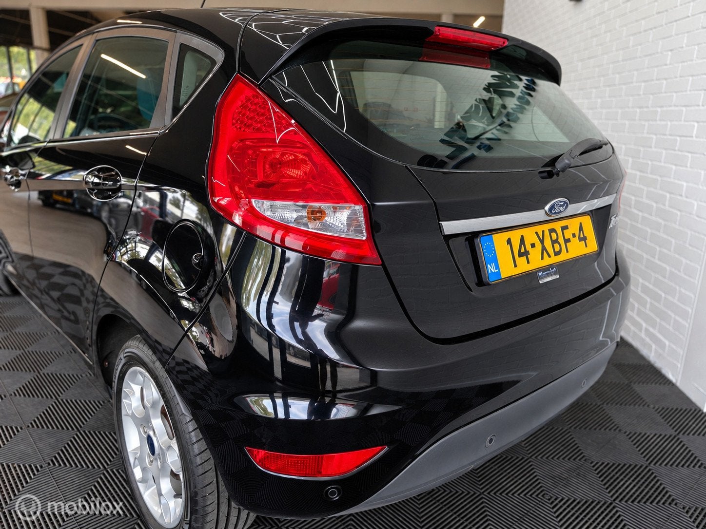Foto 3 van Ford Fiesta 1.4 Titanium Champions League Edition
