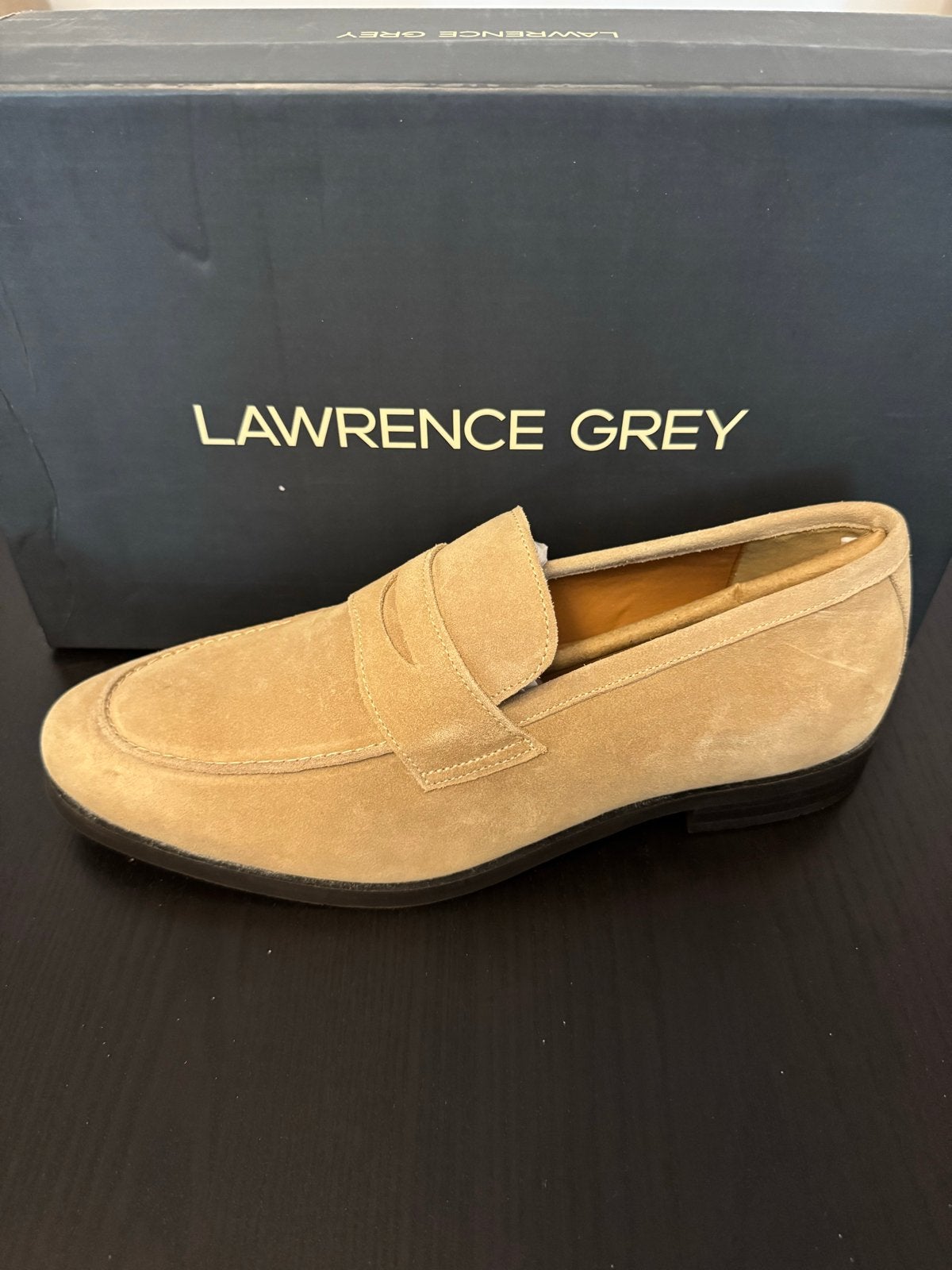 Lawrence Grey suède loafers maat 41 - Nieuw in doos, Kleding | Heren, Schoenen, Ophalen of Verzenden, Nieuw, Overige kleuren, Loafers