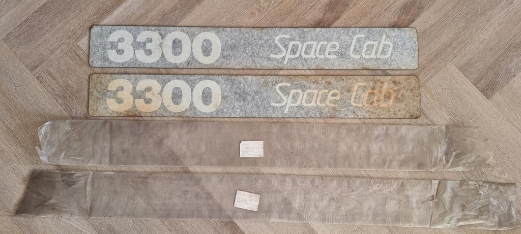 DAF 3300 Space Cab cabine emblemen, Auto-onderdelen, Ophalen of Verzenden, Nieuw, DAF, Overige Auto-onderdelen