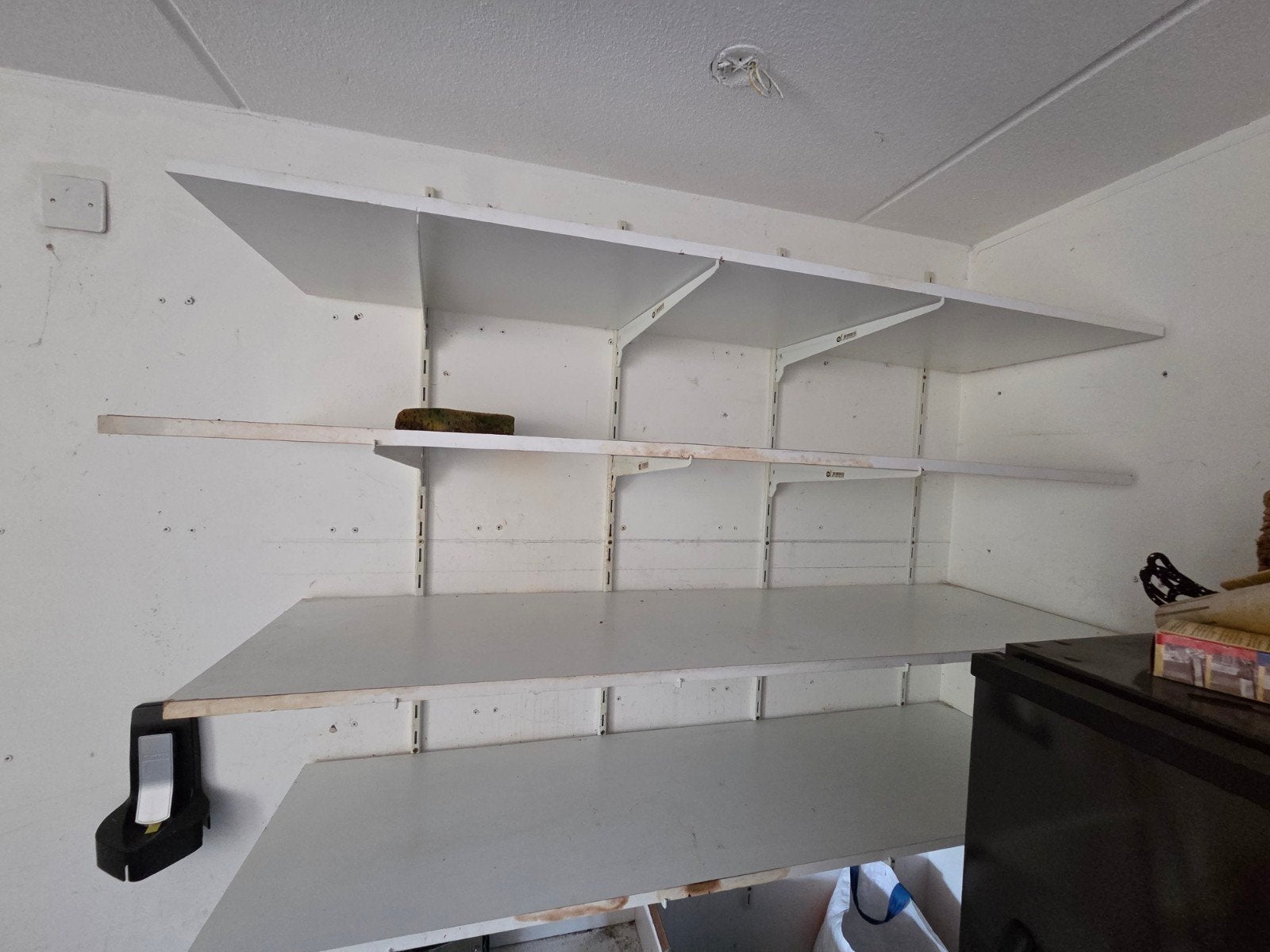 Compleet Duraline wandrek systeem met 4 planken, Ophalen, Gebruikt