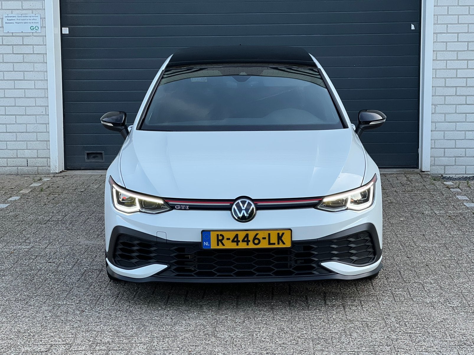 Volkswagen Golf 2.0 TSI GTI Clubsport 45 Jahre! Akra|Pano, Auto's, Volkswagen, 4 cilinders, 1984 cc, Alcantara, Wit