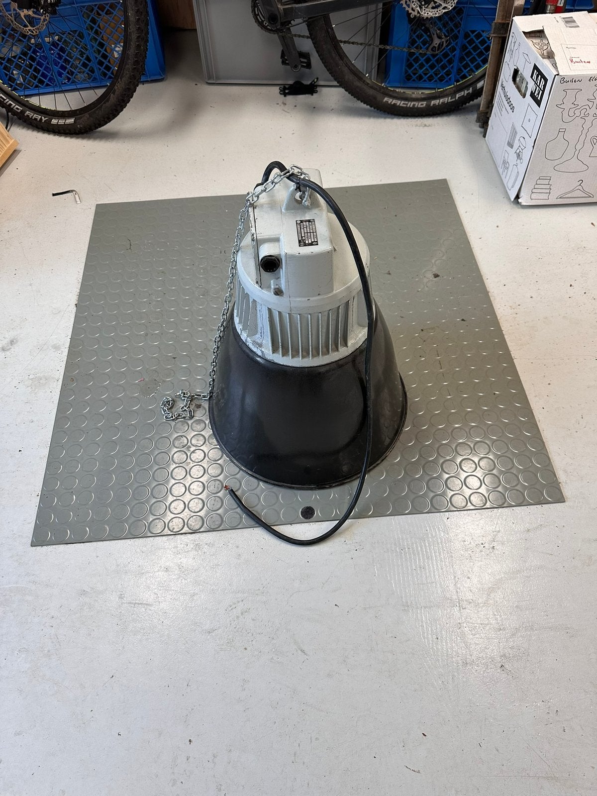 Industriele lamp (geen namaak), Ophalen of Verzenden, Gebruikt, Metaal, Industrieel