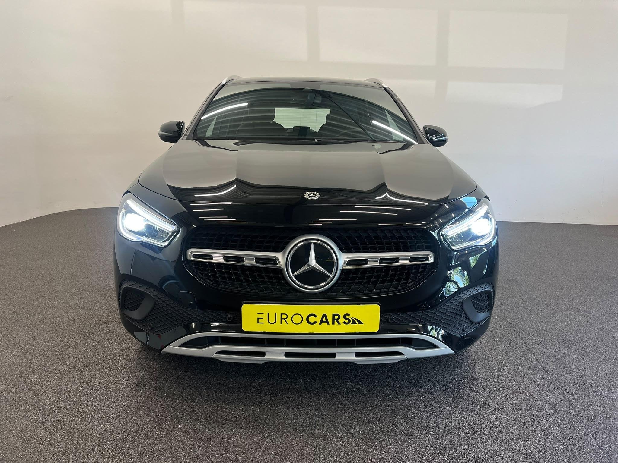 Mercedes-Benz GLA-klasse 250 e Business Solution Navigatie C, 77 km/l, 16 kWh, Leder en Stof, Zwart