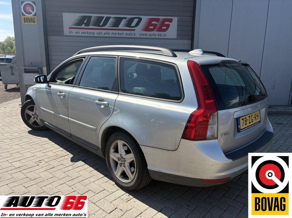 Volvo V50 2.0 Summum APK tot 07-2027, Stof, Zwart, 4 cilinders, Stoelverwarming