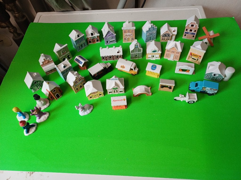 37 stuks Kersthuisjes - Albert Heijn (AH) Actie, Verzamelen, Supermarktacties, Albert Heijn, Ophalen of Verzenden