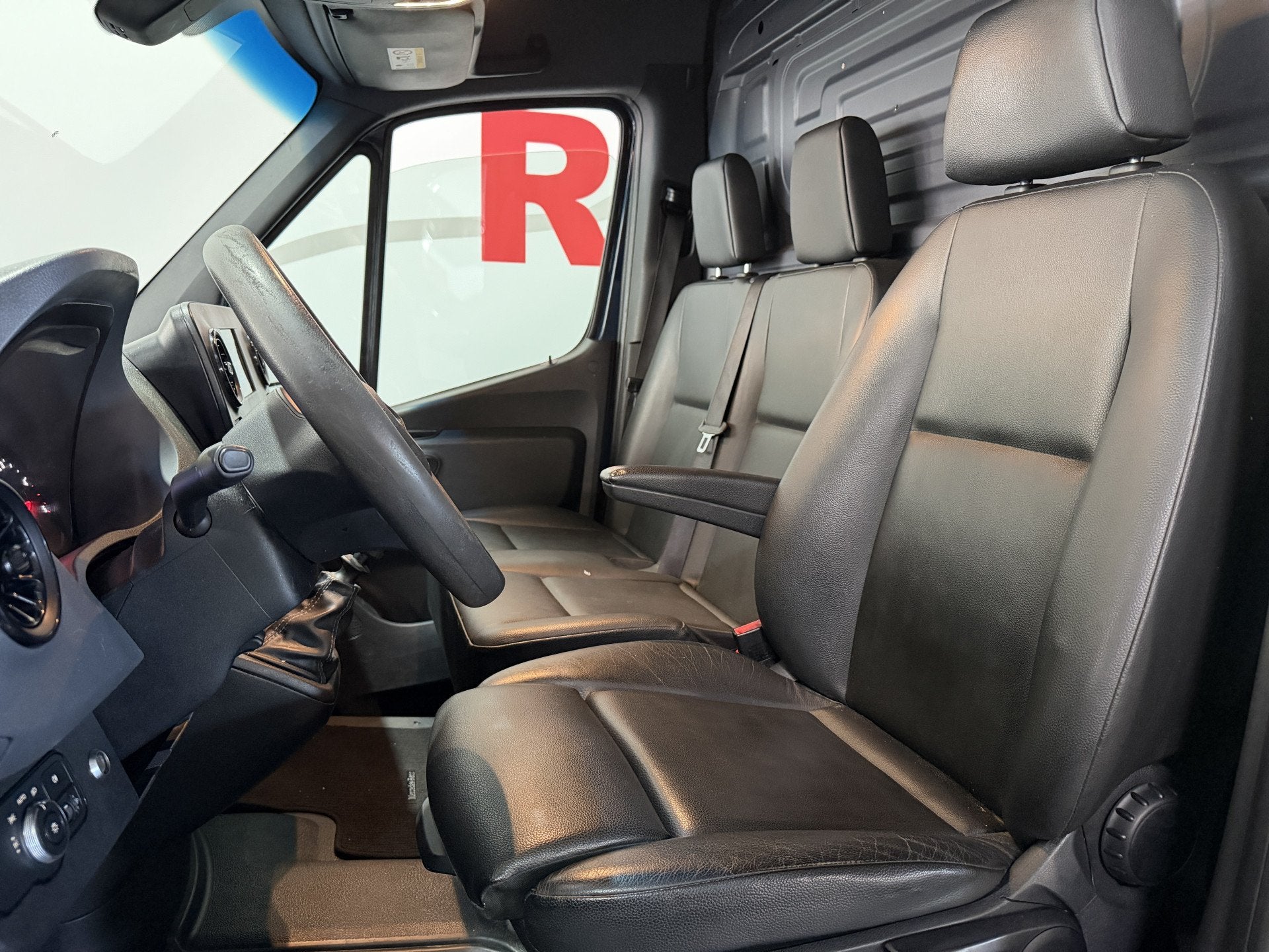 Mercedes-Benz Sprinter 315 1.9 CDI L2H2 - CarPlay / Camera /, Auto's, 13 km/l, Achterwielaandrijving, Gebruikt, Euro 6