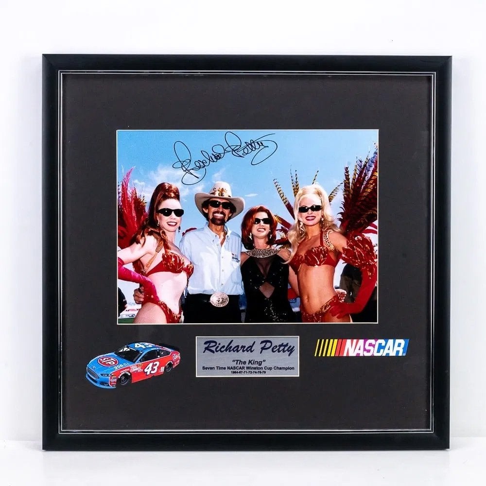 Gesigneerde foto van NASCAR-coureur Richard Petty "The King", Verzamelen, Foto's en Prenten, Ophalen, 1960 tot 1980, Overige onderwerpen